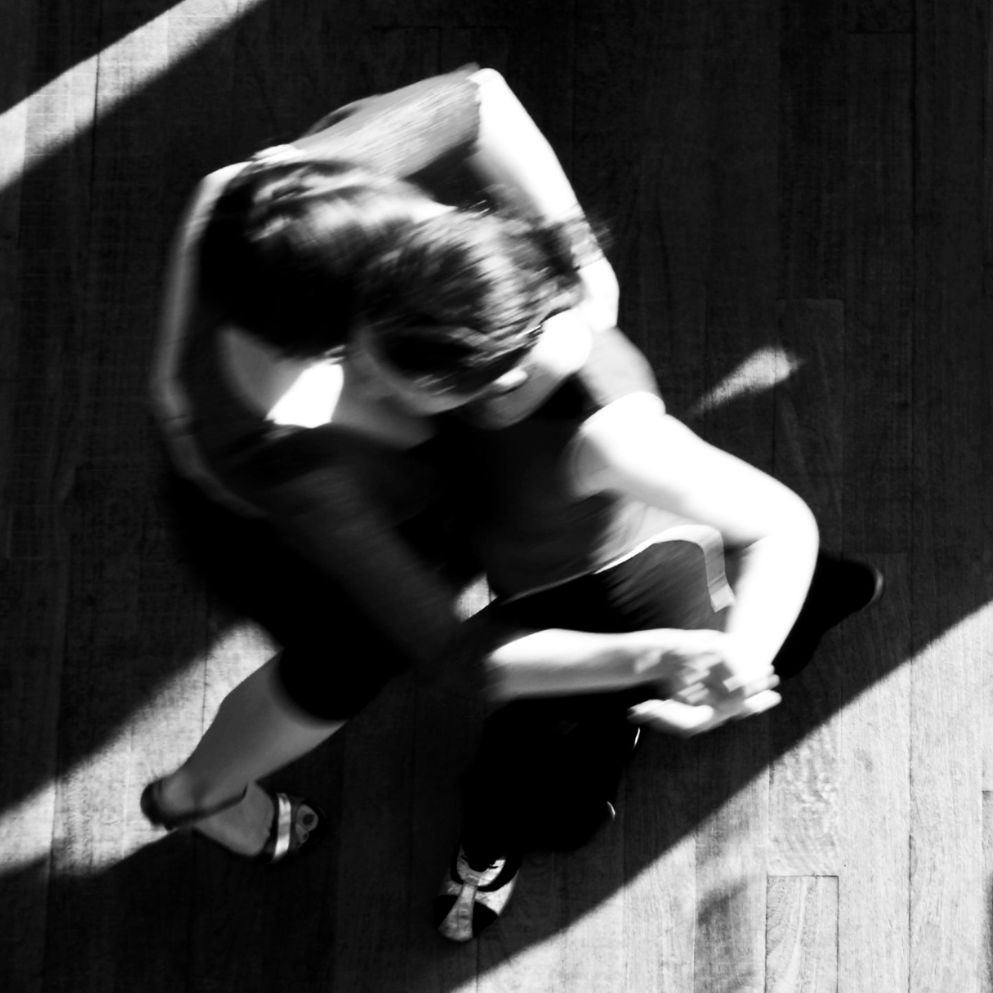 Milonga Luxury Candle Inspiration Couple Dancing | RHR Luxury Home Fragrance