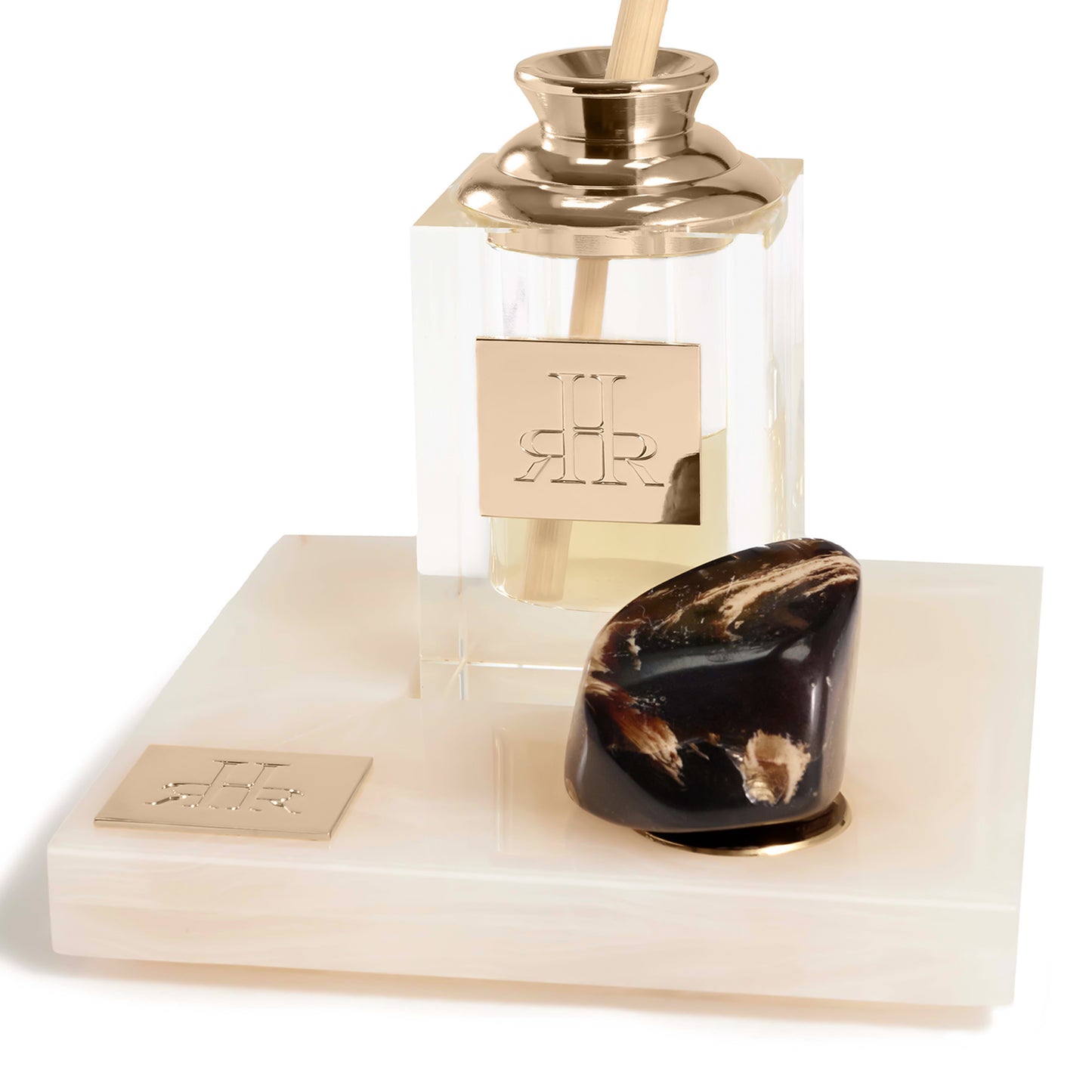 Azahares Large Crystal Diffuser On White Onyx Tray Closeup | RHR Luxury Home Fragrance