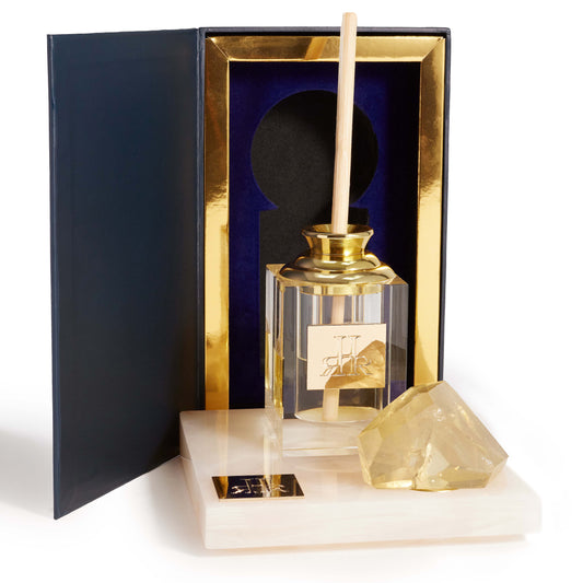 White Onyx Diffuser Tray Front View With Diffuser | RHR Luxury Home Fragrance