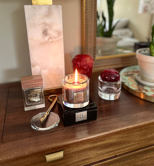 Highlight: Leña Luxury Candle