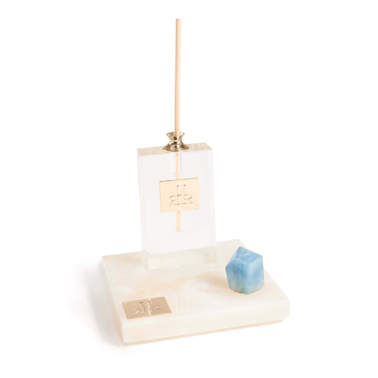 Atlántico Slim Crystal Diffuser On White Onyx Tray | RHR Luxury Home Fragrance
